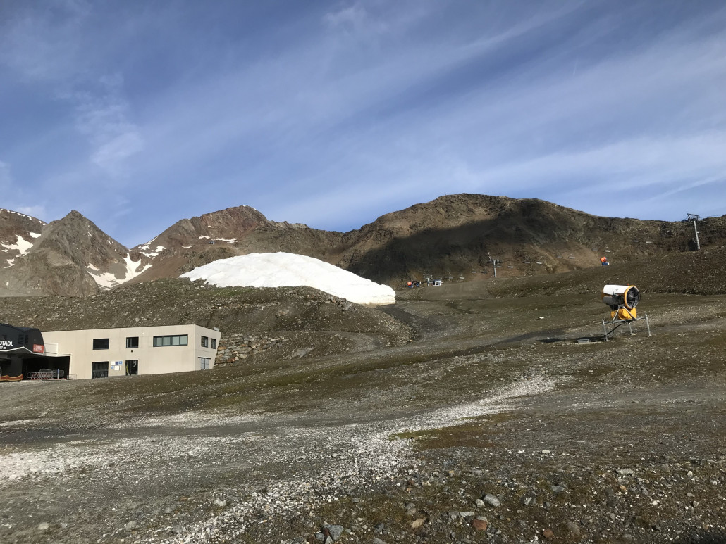 Gamsgarten, Blick auf erste Schneedepot direkt am Gamsgarten