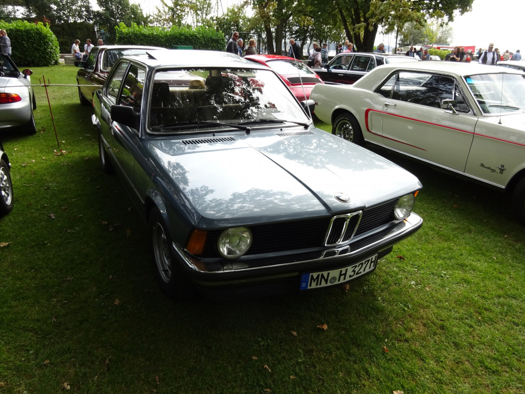 BMW E21