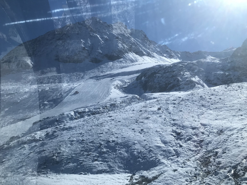 Vorbereitungen untere Sektion Mittelberg (Blick und Foto aus ger Gondel)