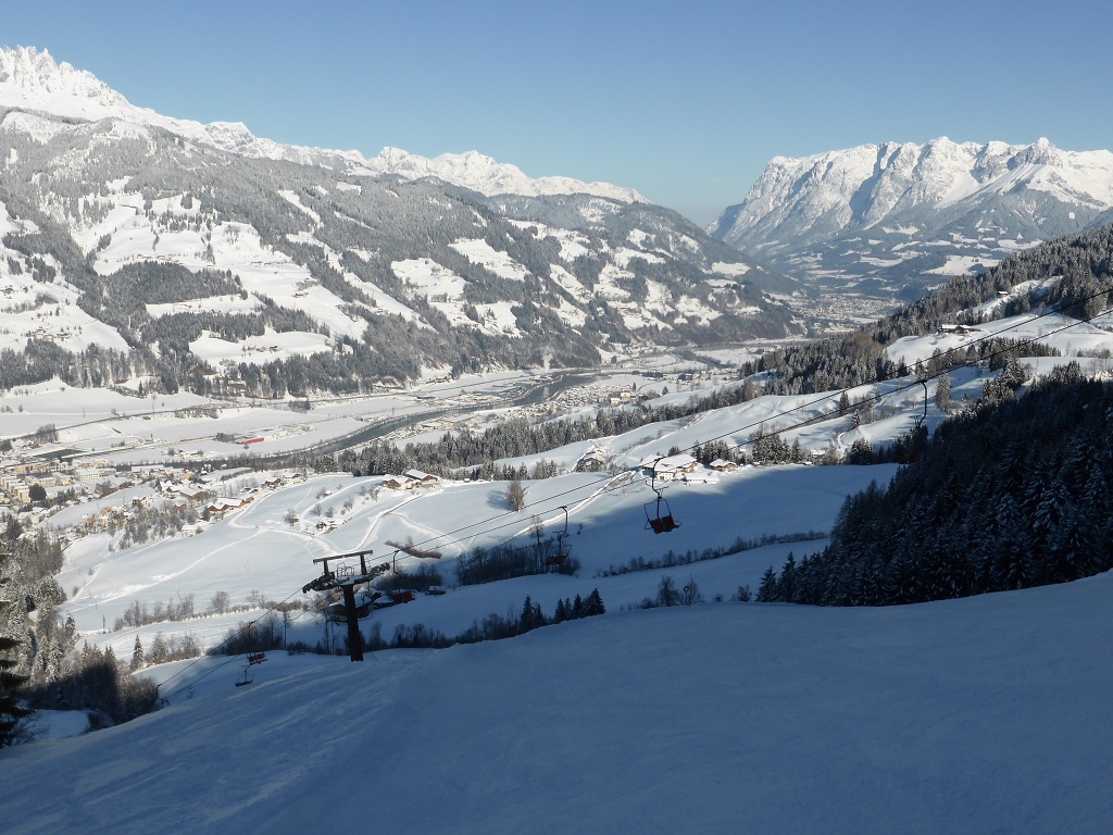 im oberen Bereich am Vormittag noch schattig