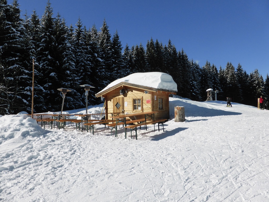 weil es mir dann doch etwas zu wenig war für den Tag, bin ich dann noch nach Goldegg. Hier gibt es eine Microschihütte..