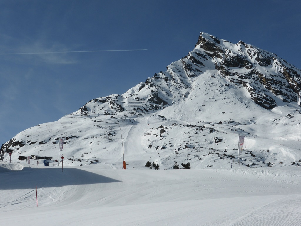 die Ballunsspitze mit ihren Pisten