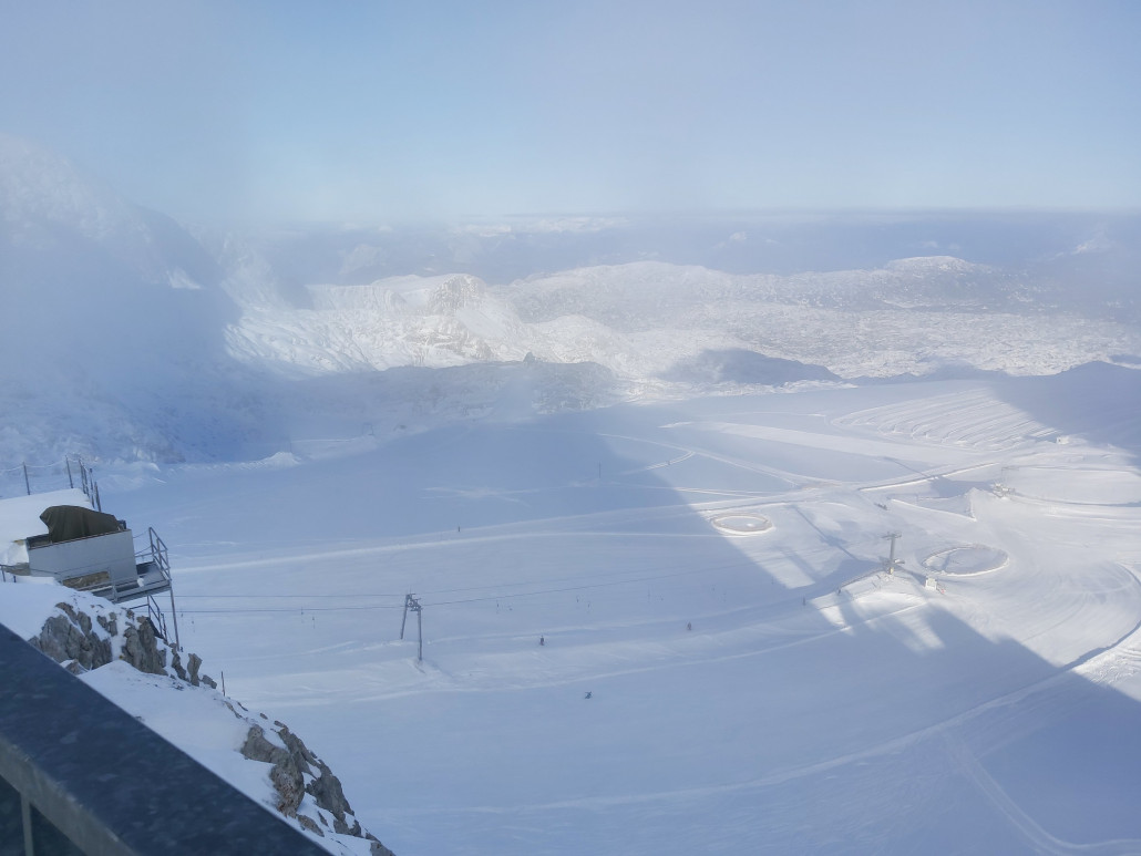 Im Vordergrund Hunerkogel.
