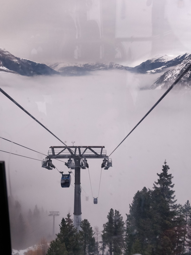 Unten war den ganzen Tag Nebel, da hat sich das Liftticket doch schon für die Sonne gelohnt :D