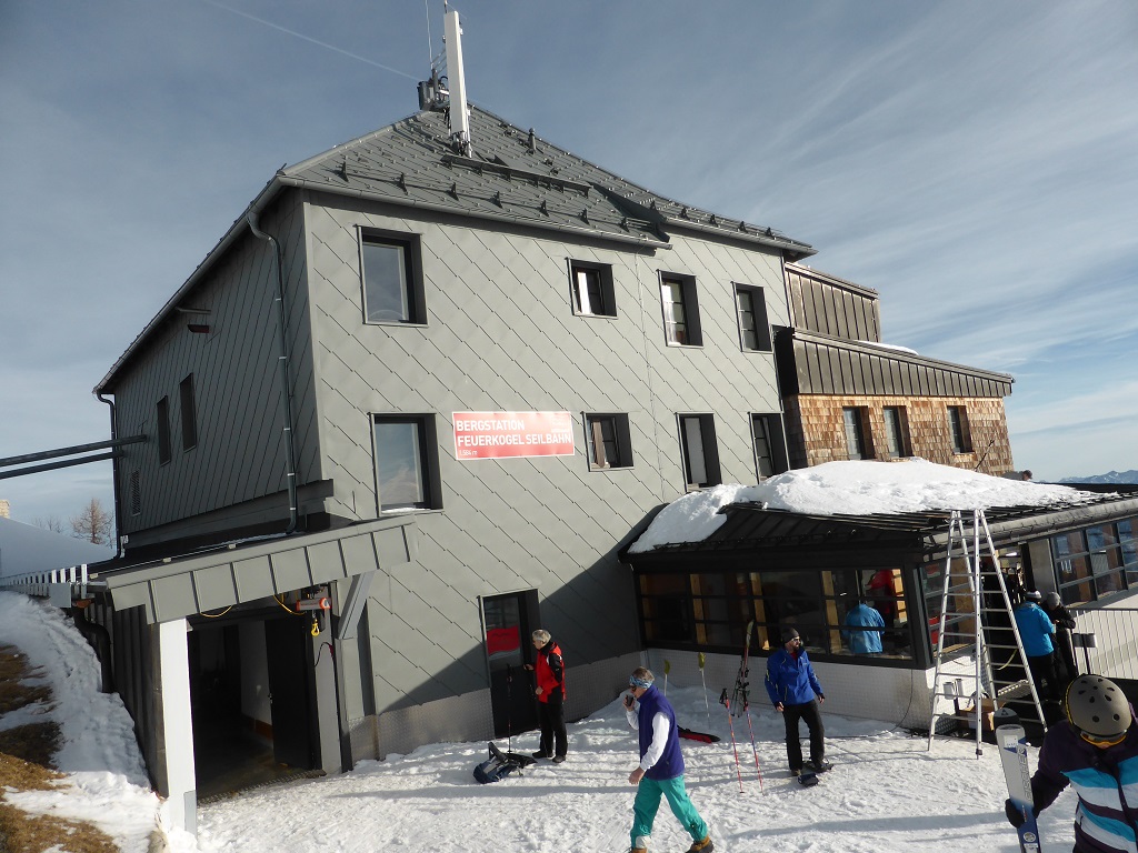 das Stationsgebäude der Pendellbahn