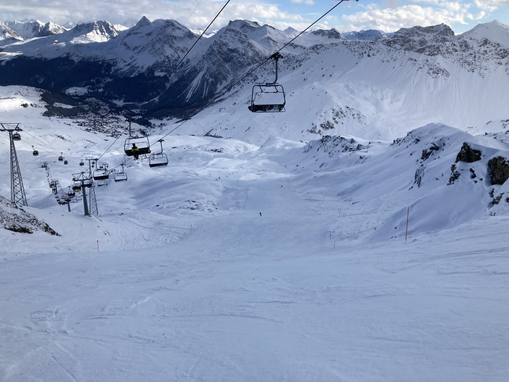 Piste 2 am Hörnli. Nach dem Mittagessen waren fast keine Leute mehr unterwegs. Angenehm.