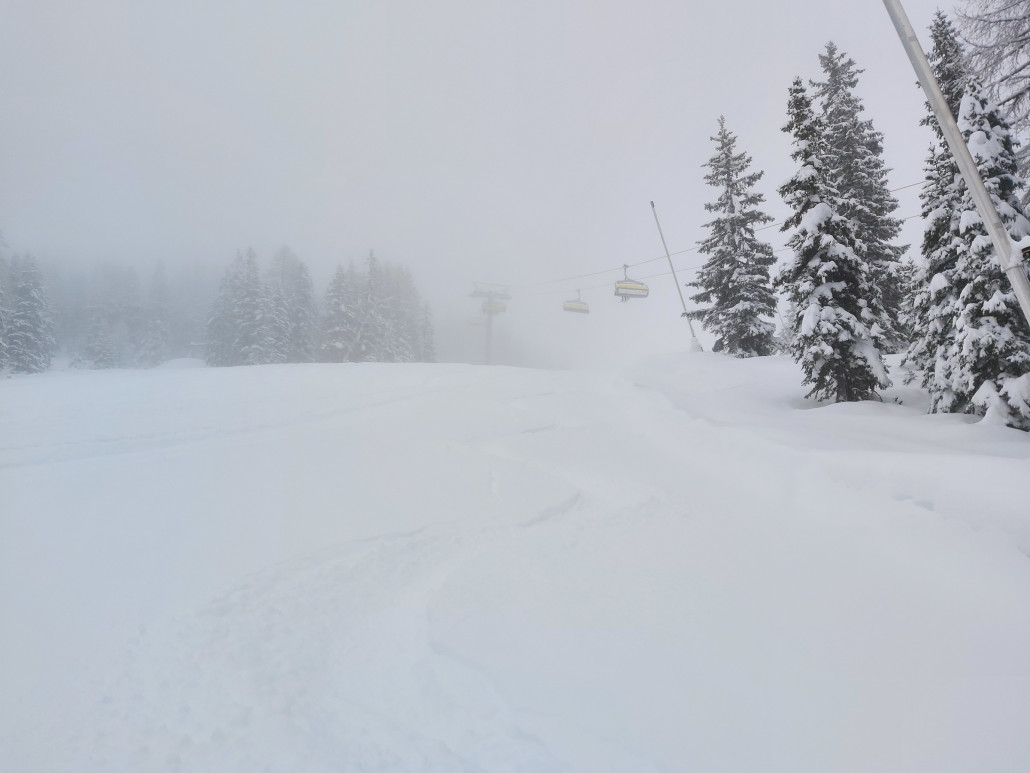 15 Cm Neuschnee auf der Piste :D