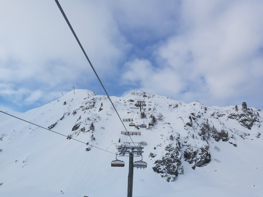 Schöne Trasse der Seekarspitz mit hier und da krummen Stützen :D