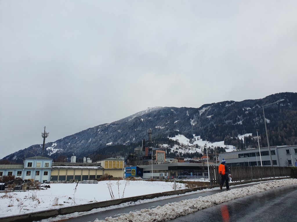 Venet_21_by_Markus_Hahn (1).jpg