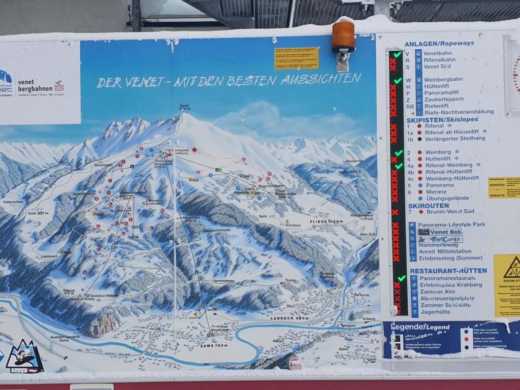 Venet_21_by_Markus_Hahn (11).jpg