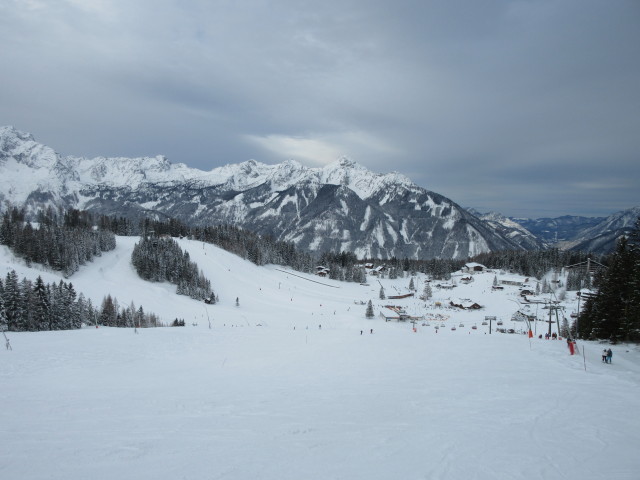 Schulliftpisten, rechts daneben der 2-SL Schul, im Hintergrund die Hutterer Böden