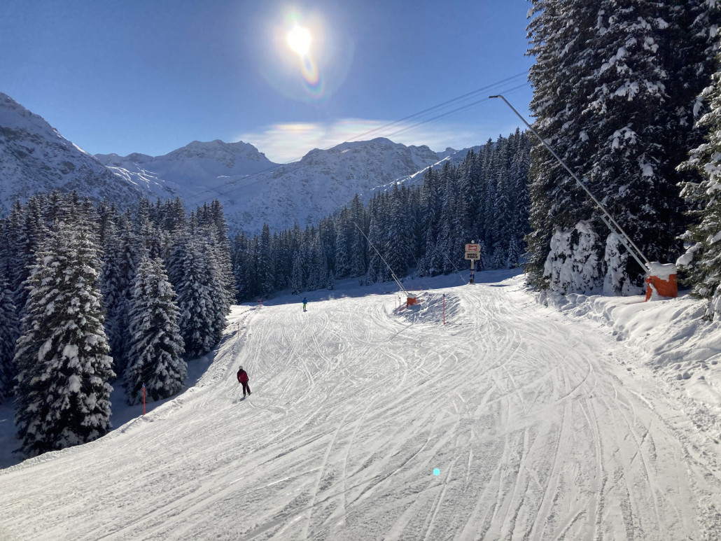 Talabfahrt nach Arosa. Diese Abfahrt erlebte ich heute leer wie noch selten.