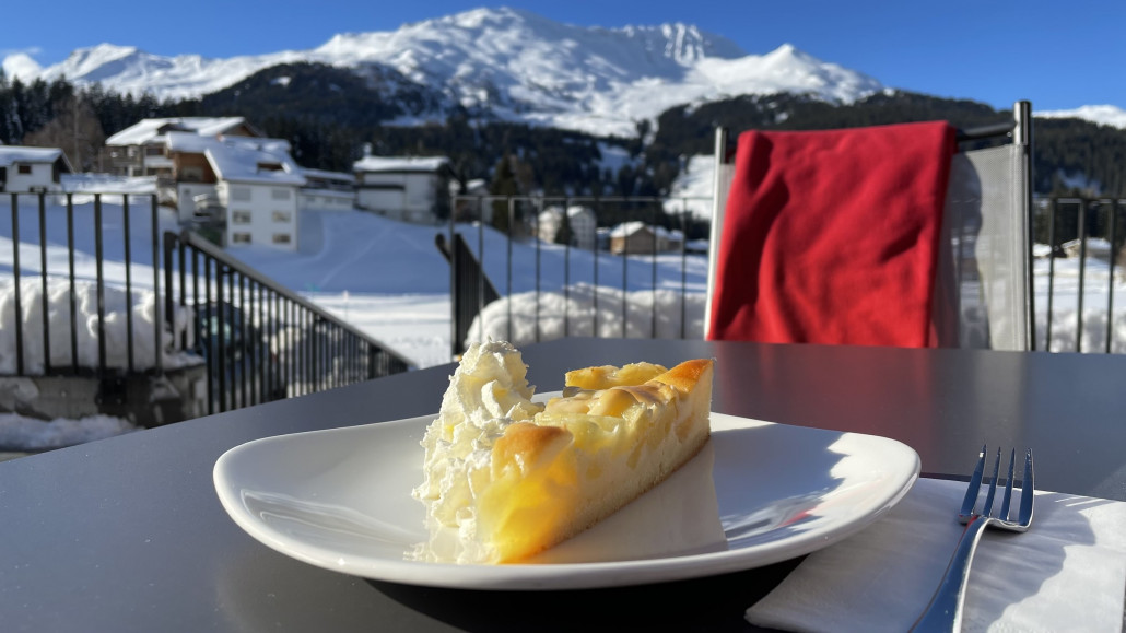 Mittagessen unten an der Talstation Heimberg!