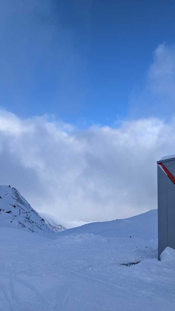 Allerdings ist es noch kurz aufgerissen