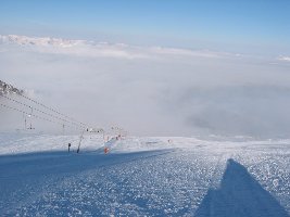 438 Hm Skivergnügen in direkter Falllinie über den Wolken