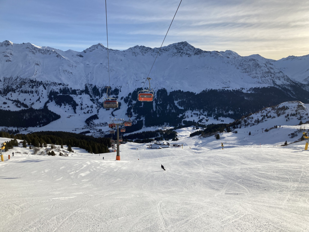 Stätzertäli. Die Piste ist unglaublich breit.