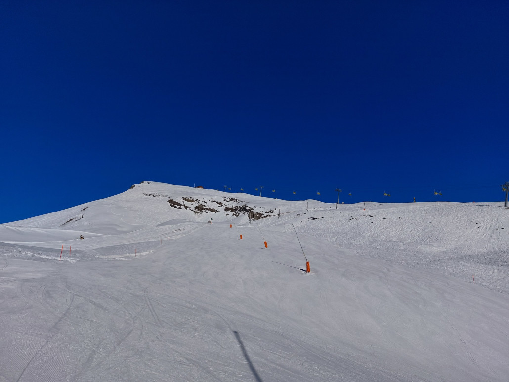 Nachmittags endlich Sonne am Wixi-Lift. Und top Pisten.