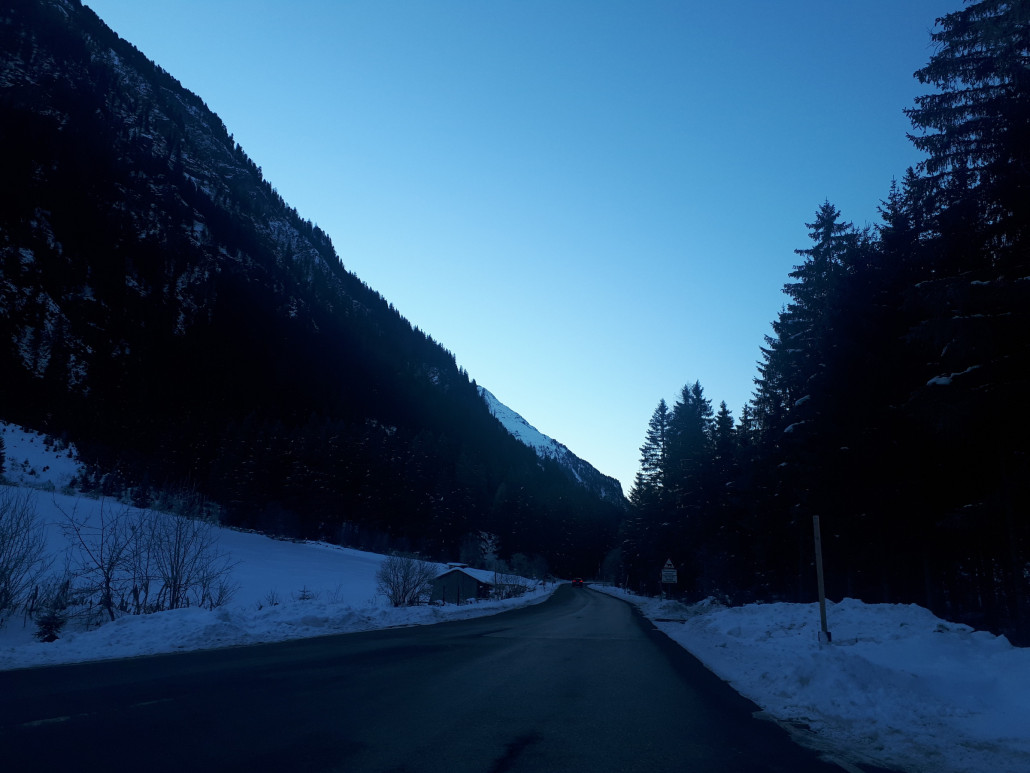 8 Uhr an der Mautstelle.