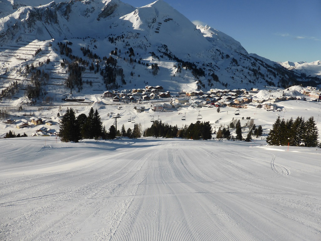Ortskern von Obertauern. Und natürllich perfekte Piste 3a