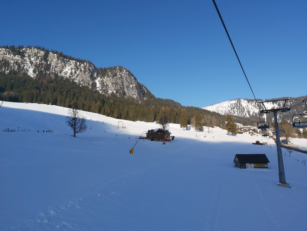Wir sitzen gerade in der Kriemandl. Also jetzt, nicht hier.