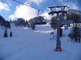 Brauneck 04 Ahorn 4 Sesselbahn Ahornabfahrt.jpg