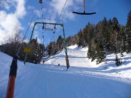 das iss die selten befahrbare Abfahrt-- ein Spitznhang ( wenn er Schnee hat )