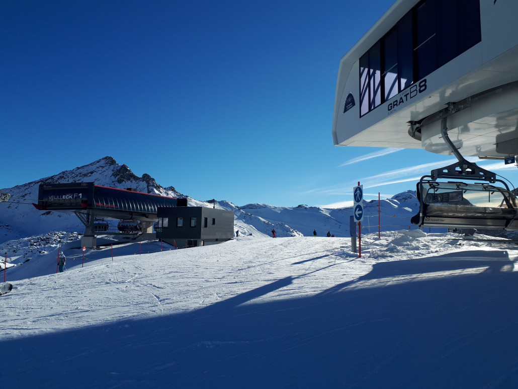 Von der Gratbahn aus muss man ein Stück laufen bis hinter die Vellileckbahn