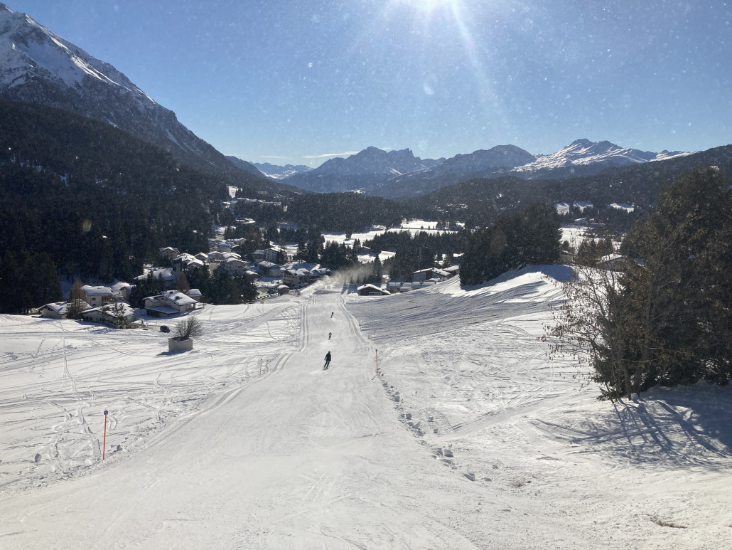 Piste 76 nach Valbella, Beschneiung inklusive. Mindestens drei Kanonen produzierten Schnnee.