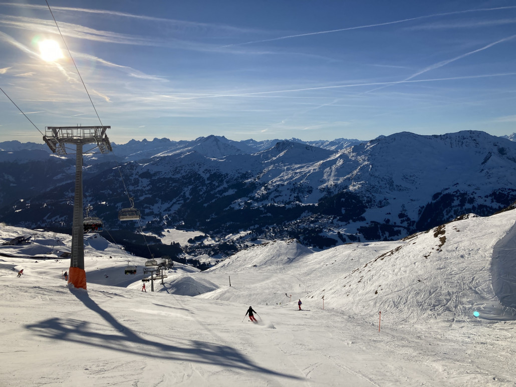 Poste 20 am Urdenfürggli. Da die Urdenbahn nicht annähernd ausgelastet fuhr, war es in der Folge auf der Piste bezüglich Andrang absolut in Ordnung.