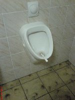 Aber sogar in der Rhön ist man für alle Fälle gerüstet..
<br />Falls Starli mal zur Rhöntour aufbricht, hat man vorsorglich das Klo schon mal geputzt!=)