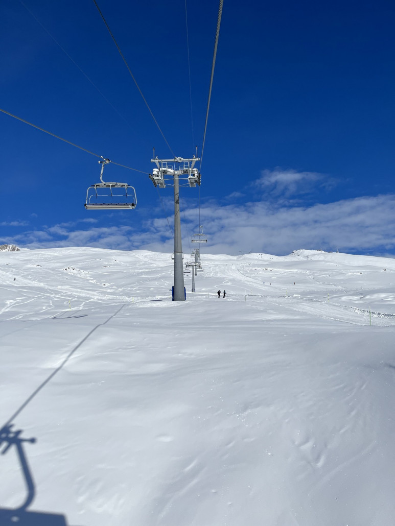 Der erste Tag in Gudauri,,,,nehme es leicht..Blaue &amp; Rote Pisten