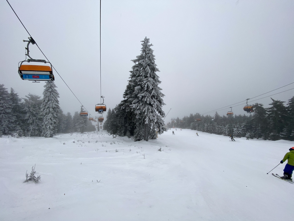 Parezovka oberer Teil, Naturschnee hat es zu wenig für die Liftschneise
