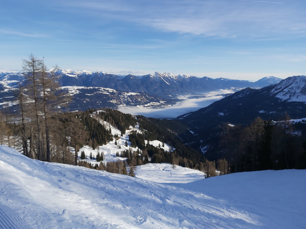 Und die Talabfahrt. Zwar oben eher Flach, doch im unteren Bereich noch sehr gut und griffig.