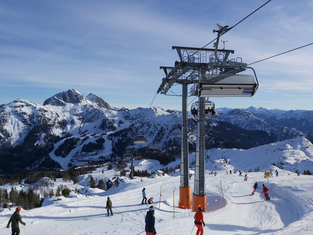 Es geht nun ganz hinüber. Die Bahn ist die Madritschenbahn, da ich hier gerade stehe. Später geht es wieder weiter.
