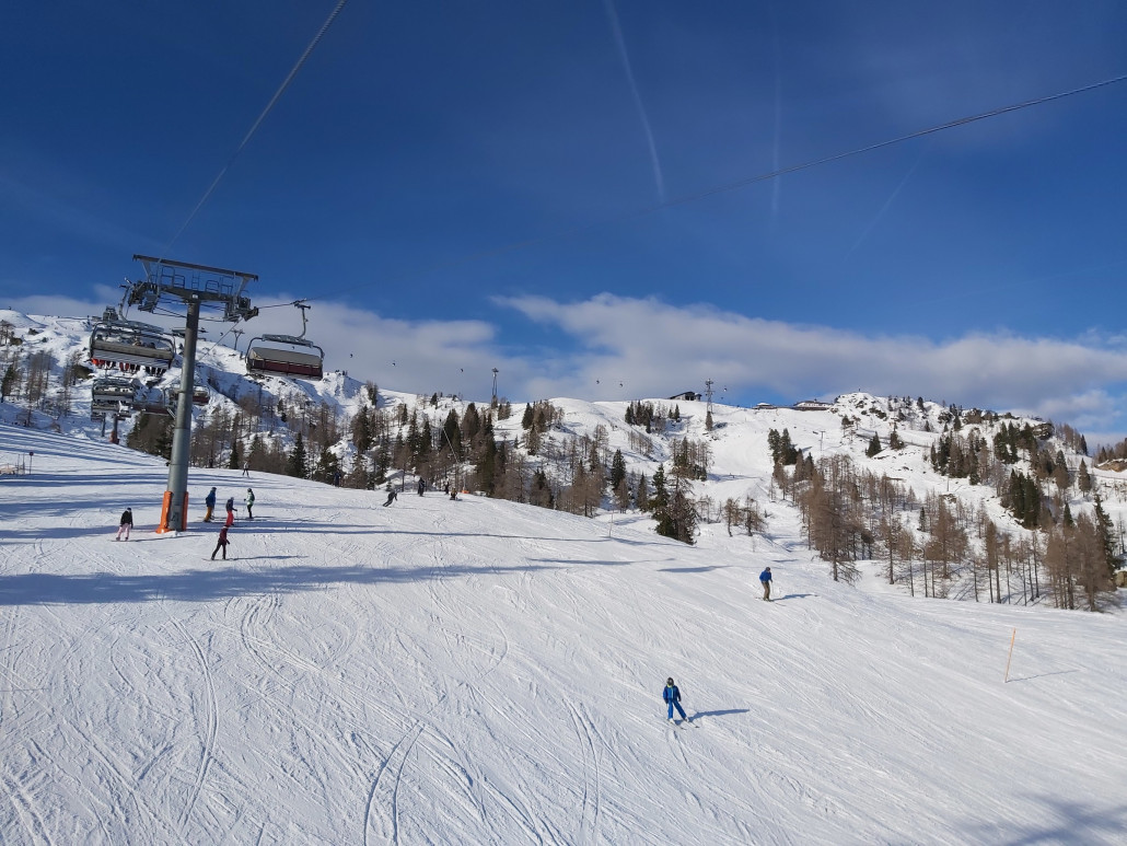 Hier gibt es viele Pistenmöglichkeiten und so versuche ich die Mittlere 27.