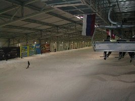 Blick auf Piste drei mit dem geöffneten TSL links