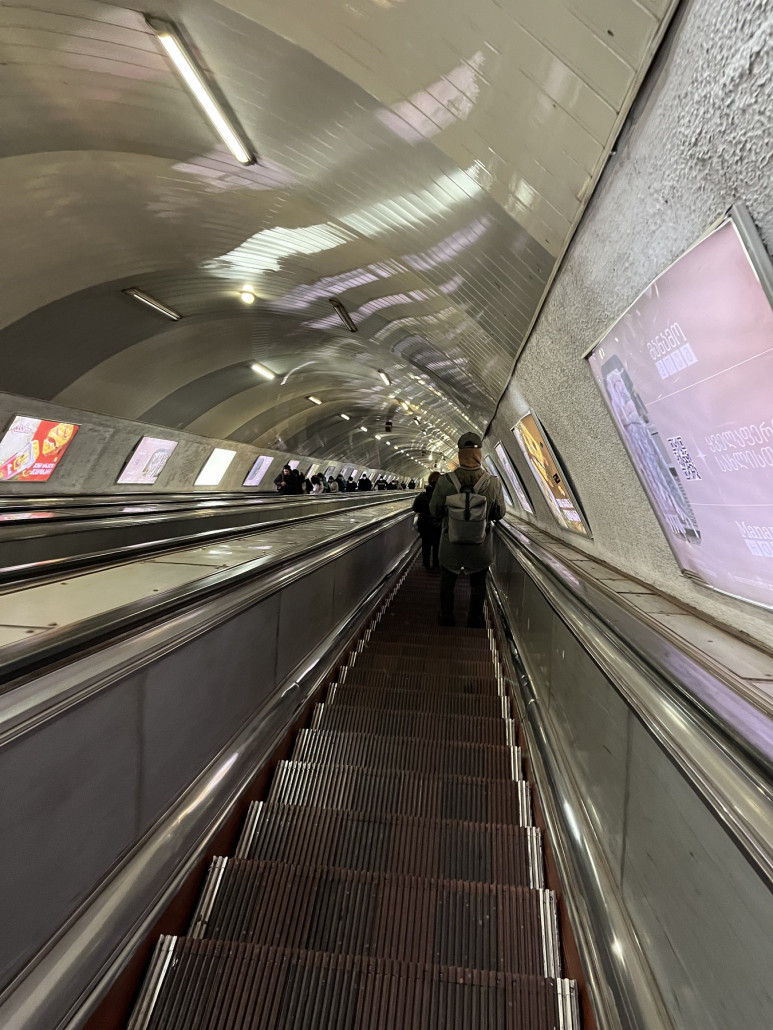 Liberty Square Station - geht steil runter - nicht betrunken sein