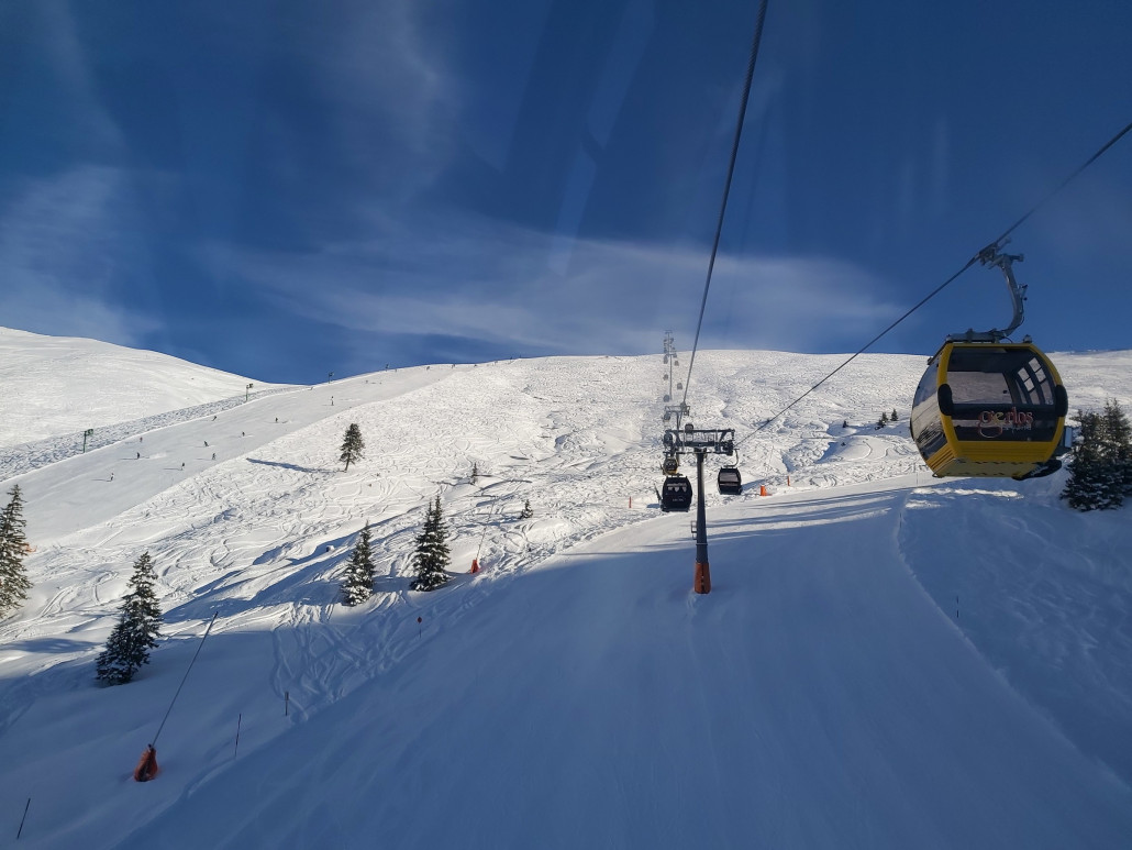 Die Schwarze sehr wellig. "Larmach" gab es gleich 3 Mal.