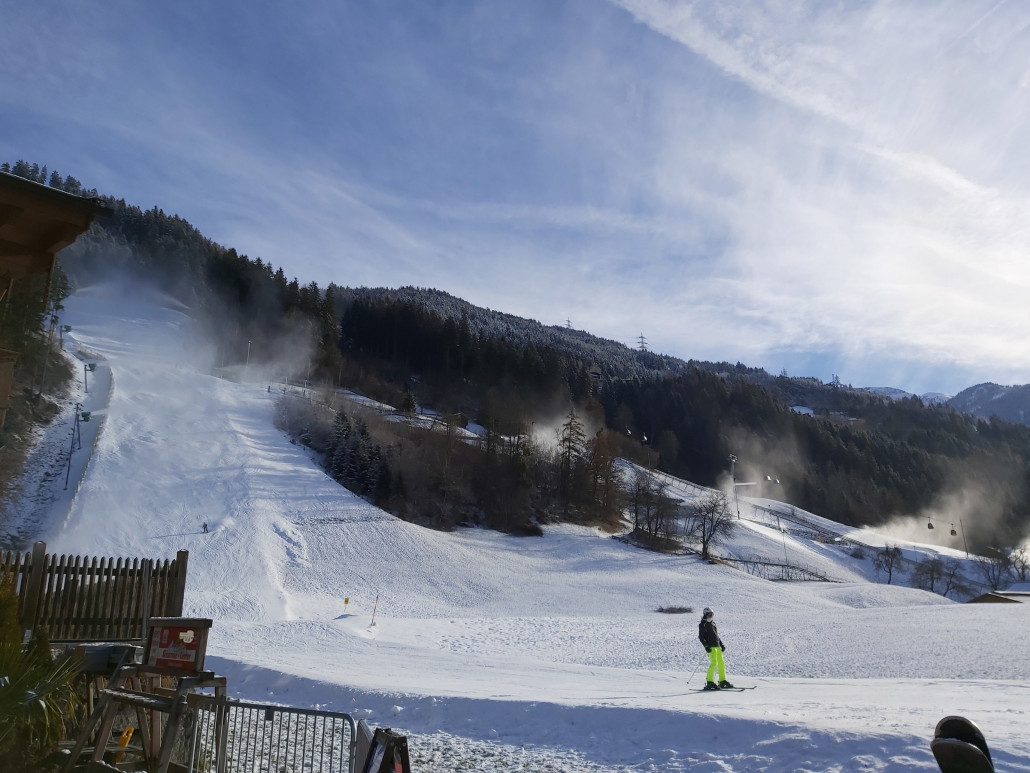 Kanonen laufen. Pistengeräte keine. Na dann :D liegt aber genug und könnte bald offen sein.