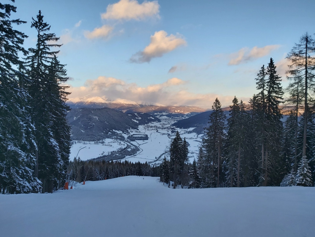 Bei den letzten Kehren war es teils arg eisig.