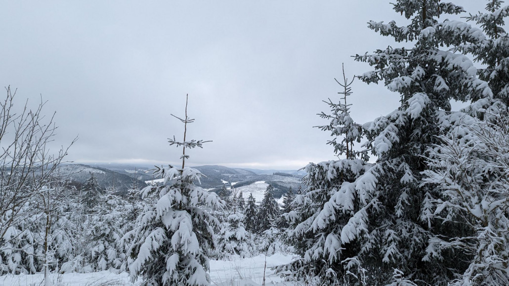 Daher ab in den tiefsten Winter auf den Weg vom Sternrodt zur Hochheide und zurück auf Airboard-Tour.