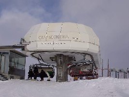 Berg Station 6Bubble Plaun. War die erste 6KSB von Garaventa. Ersetzte 2 Habegger Skilifte.