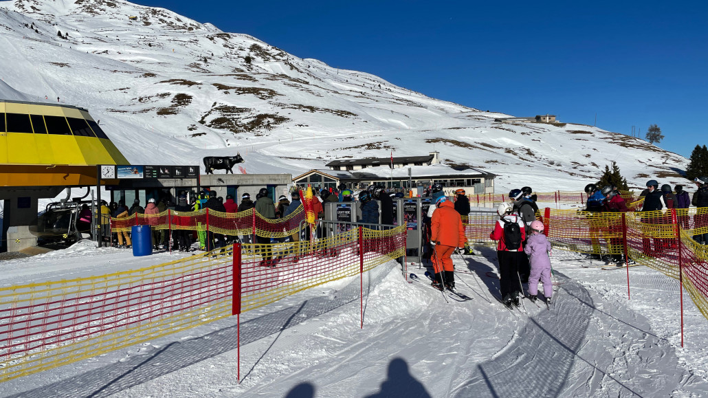 Kleine Schlange bei Lavoz