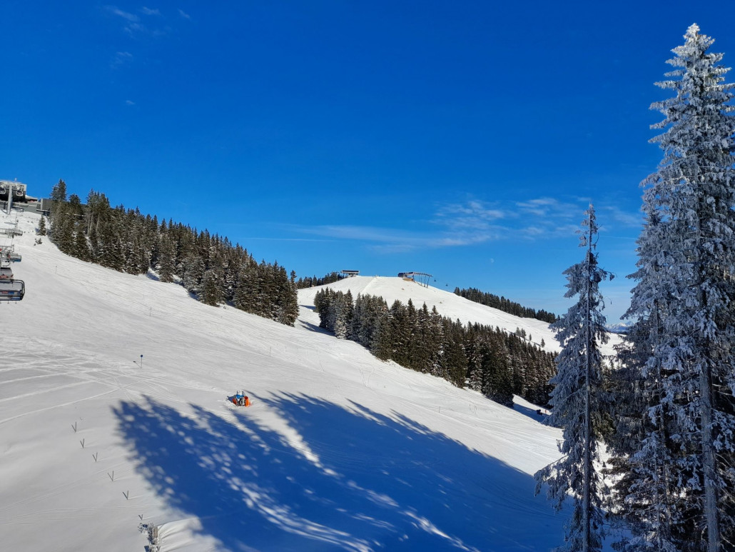 Blick zu Aualm- und Jochbahn