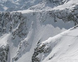 rechts oben ist die Salati-Bergstation zu erkennen