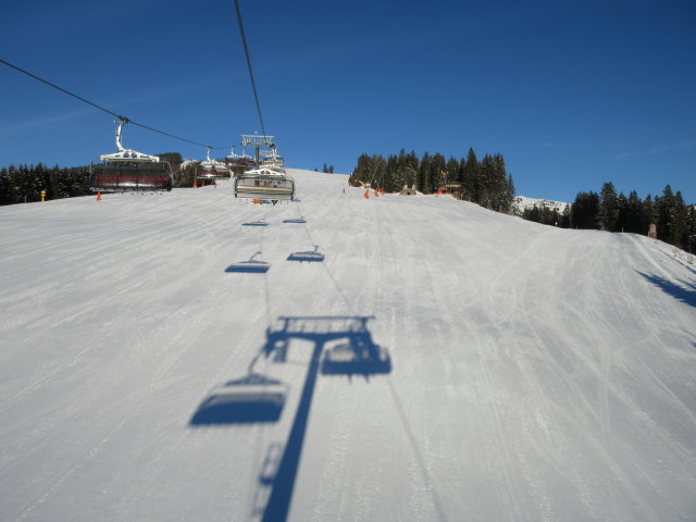 8-CLD-B Glockner, darunter die Glocknerwiese