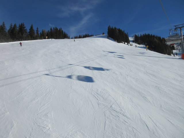 6-CLD-B Ketting, darunter die Kettingpiste