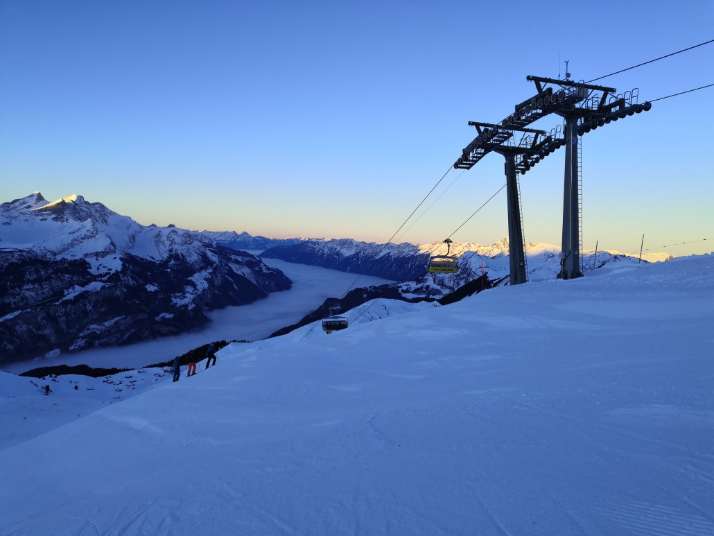 Traumhafte Morgenstimmung mit Nebelmeer. Der Brienzersee war den ganzen Tag über nie zu sehen.