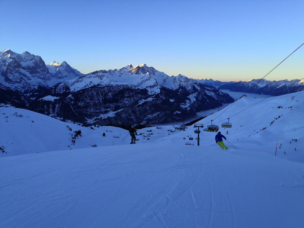Die erste Abfahrt um halb neun war noch im Schatten.