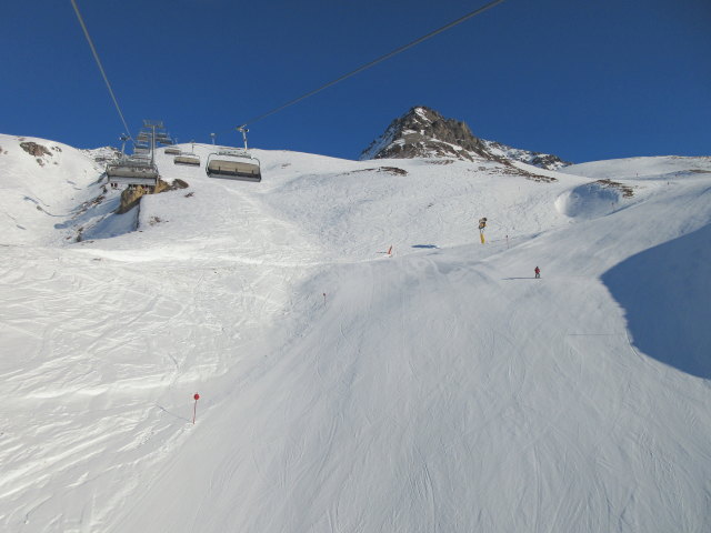 6-CLD-B Arlenmähder, darunter die Arlenmähderpiste (15. Jän.)